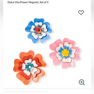 🌺NWT MACKENZIE CHILDS - DOLCE VITA FLOWER MAGNETS - SET OF 3🌺
